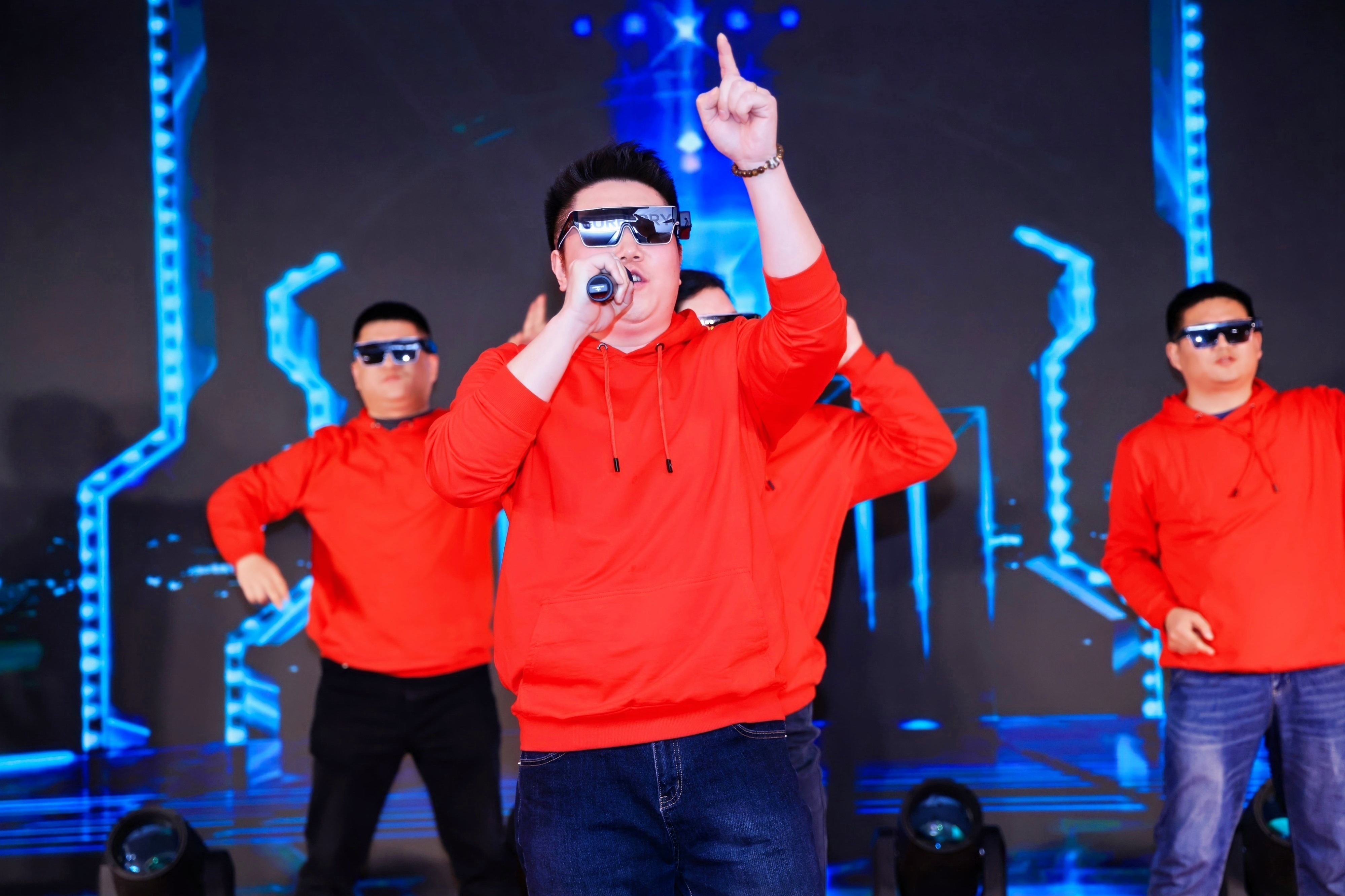 九游会老哥必备的交流社区论坛股份2025年年会